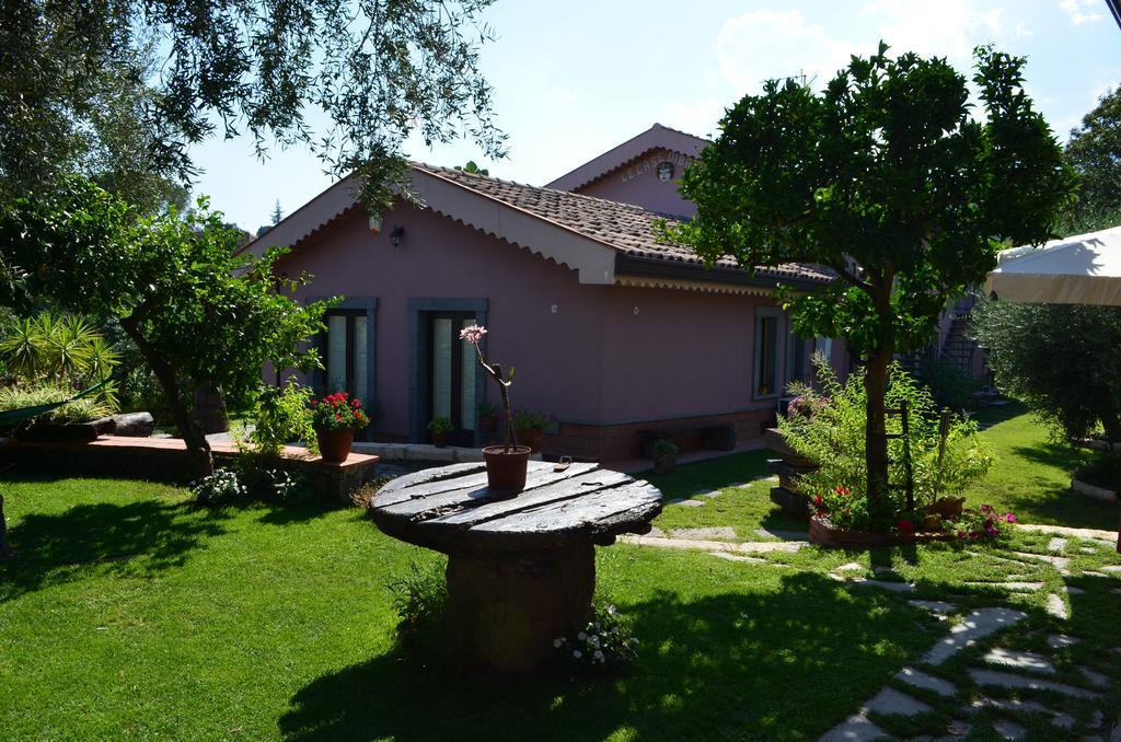 Le Case Di Bacco Santa Venerina Habitación foto