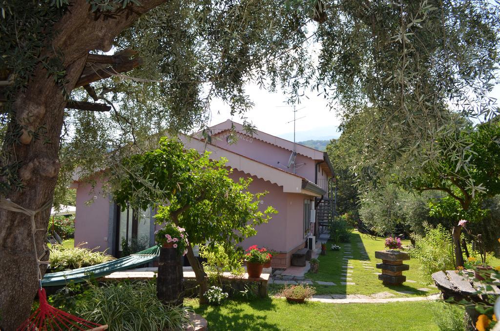 Le Case Di Bacco Santa Venerina Habitación foto